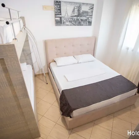 Britania 3* Sarandë
